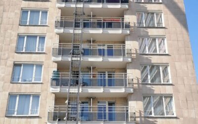 Lift ou portage à bras : comment choisir pour votre déménagement à Bruxelles ?